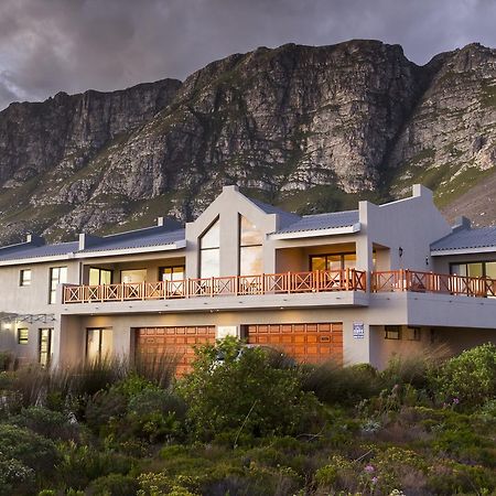 Van Den Berg'S Guesthouse Bettyʼs Bay Екстериор снимка