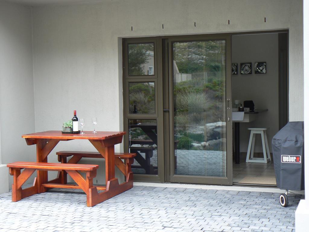Van Den Berg'S Guesthouse Bettyʼs Bay Стая снимка