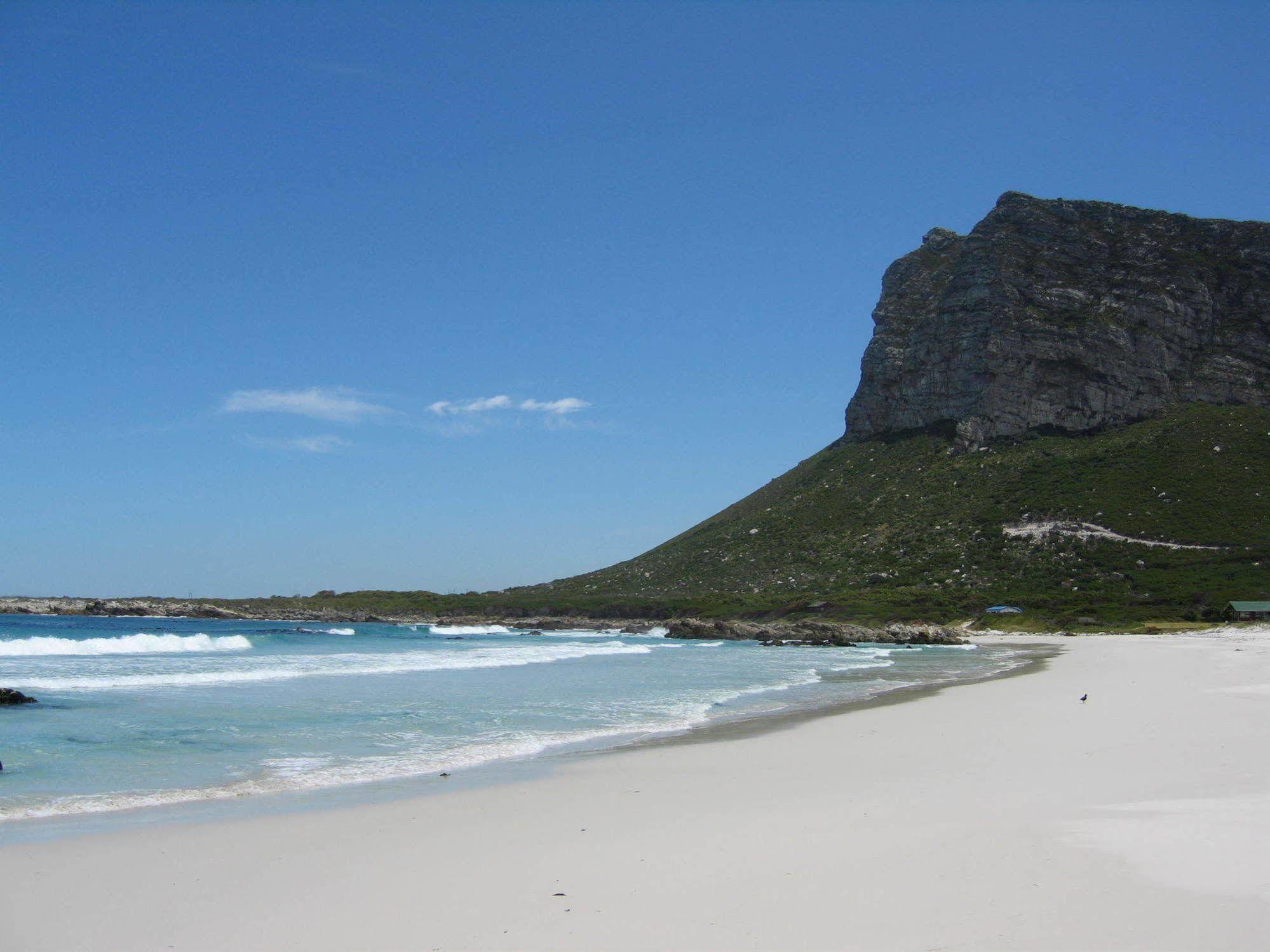 Van Den Berg'S Guesthouse Bettyʼs Bay Екстериор снимка