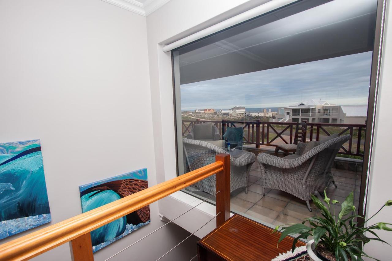 Van Den Berg'S Guesthouse Bettyʼs Bay Екстериор снимка